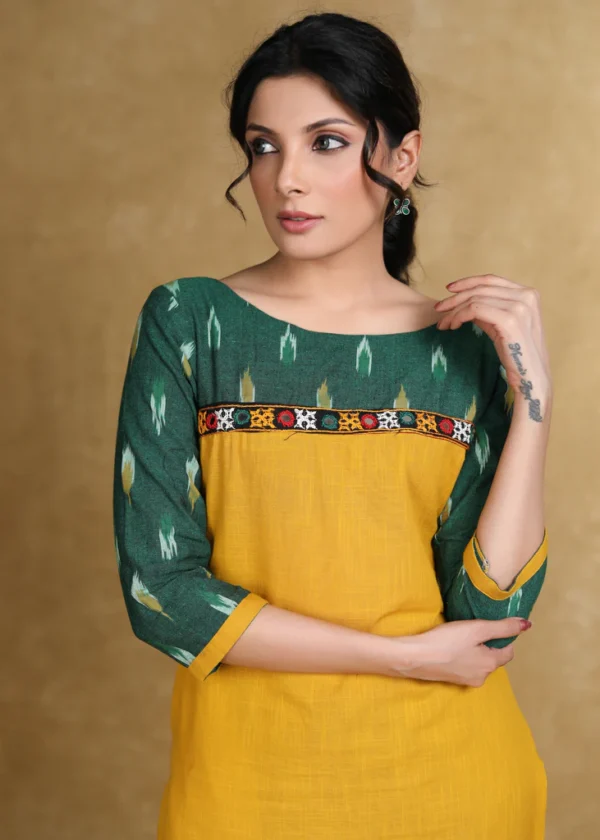 ELEGANT COTTON IKAT COMBINATION KURTI HIGHLIGHTED WITH MIRROR LACE